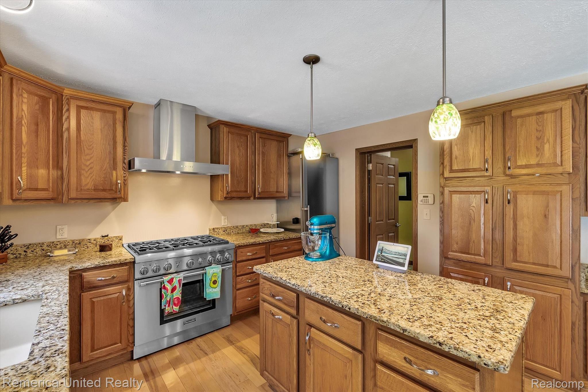 38048 Herman Street Romulus, MI 48174 - Photo 14 of 38 15-38048-Herman-St-WindowStill-Real-Estate-Photography-15.jpg