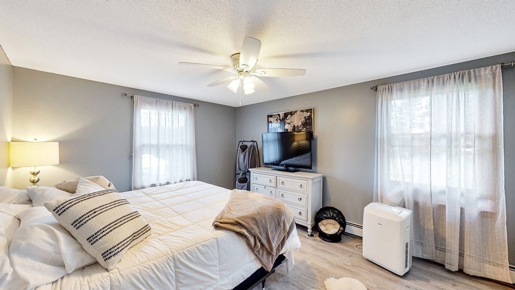 45 Spruceland Road Enfield, CT 06082 - Photo 12 of 32