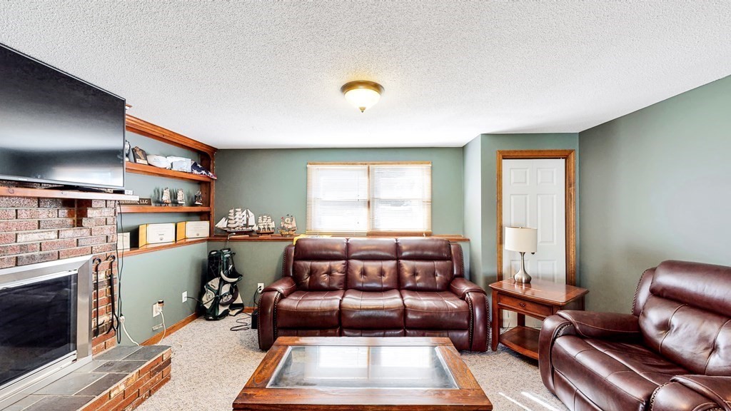 45 Spruceland Road Enfield, CT 06082 - Photo 19 of 32