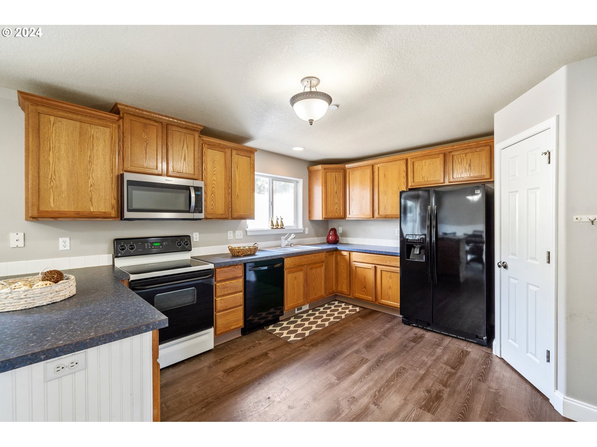 1253 Northwest 7th Way Camas, WA 98607 - Photo 11 of 31 Gallery Image 11