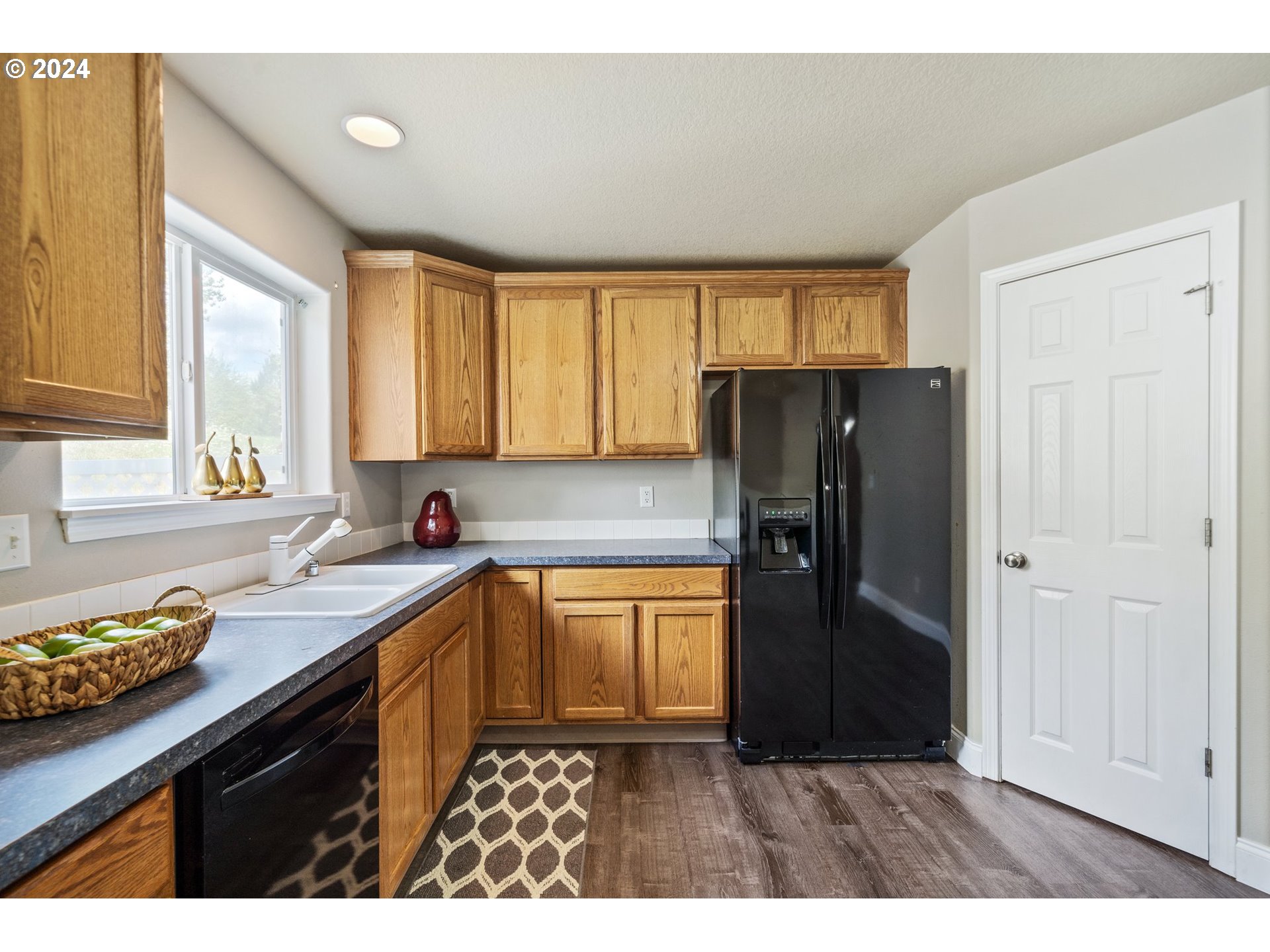 1253 Northwest 7th Way Camas, WA 98607 - Photo 12 of 31 Gallery Image 12