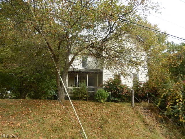 1302 Duncan Street Southwest Massillon, OH 44647 - Photo 2 of 22 View of yard