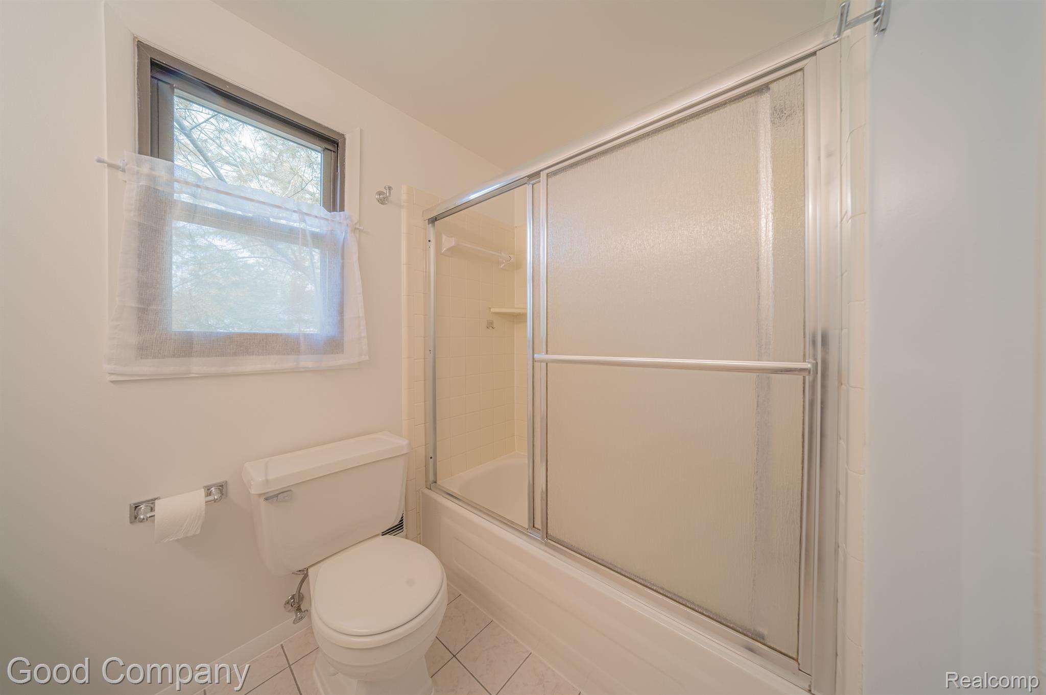 5095 Crooks Road, Unit 3 Royal Oak, MI 48073 - Photo 37 of 51 Gallery Image 37