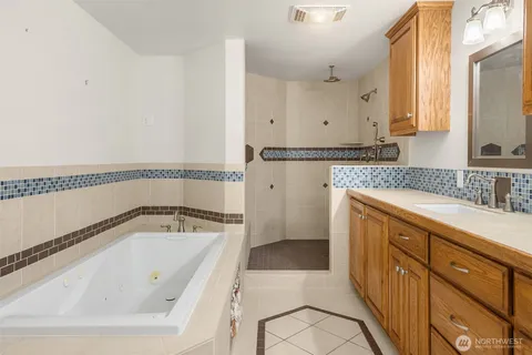 $995,000 | 5227 Key Peninsula Highway Northwest, Lakebay, WA 98349