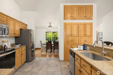 $995,000 | 5227 Key Peninsula Highway Northwest, Lakebay, WA 98349