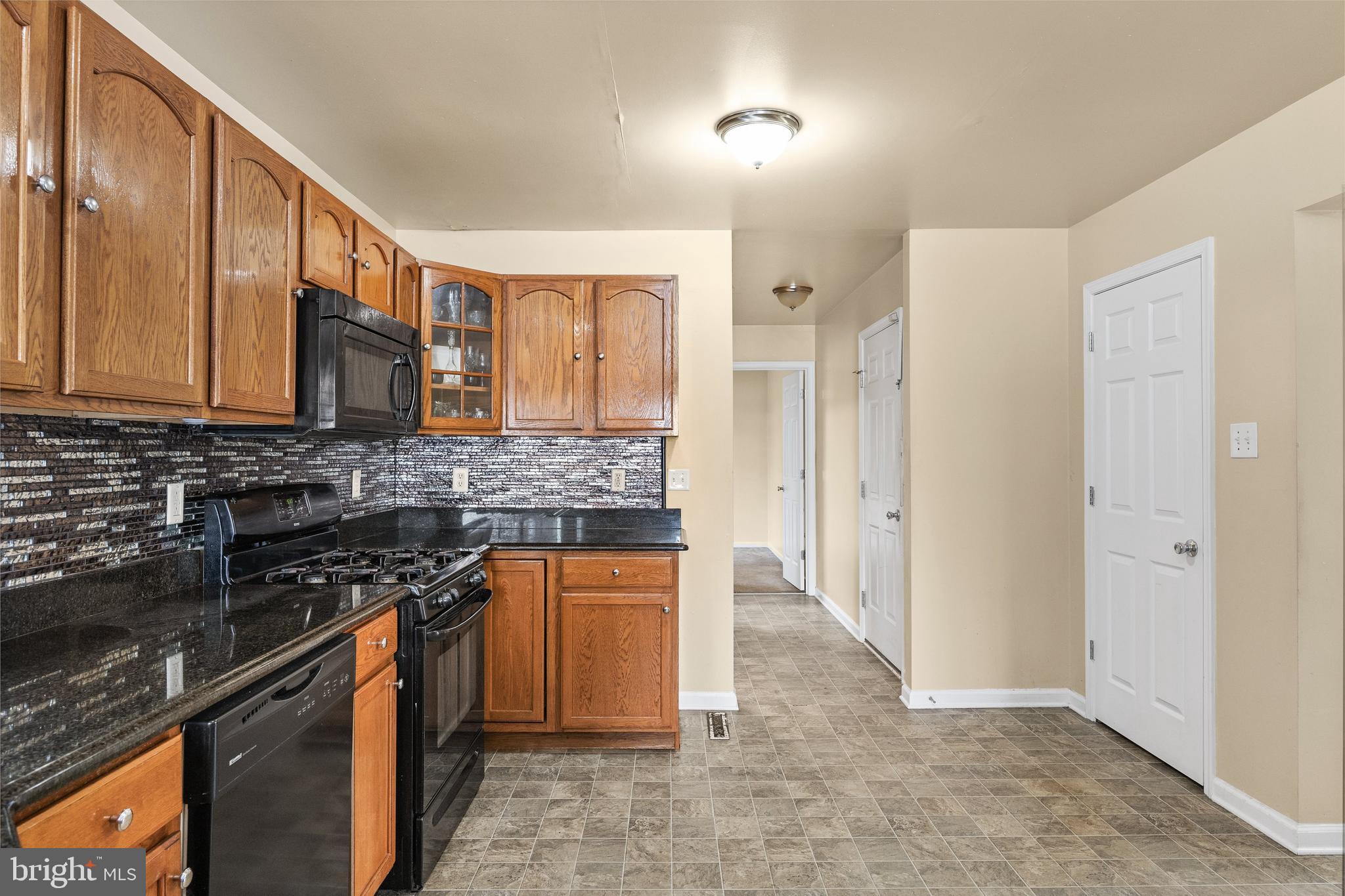 92 North Burlington Road Bridgeton, NJ 08302 - Photo 10 of 31 Gallery Image 10