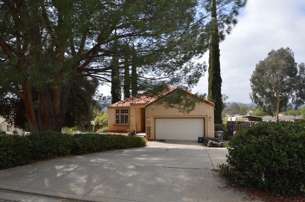 24049 Gymkhana Road Ramona, CA 92065 - Photo 1 of 25 Gallery Image 1