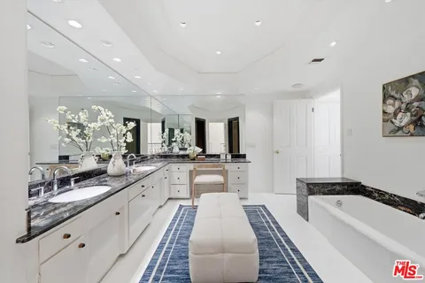 $7,995,000 | 3801 Longridge Avenue, Sherman Oaks, CA 91423