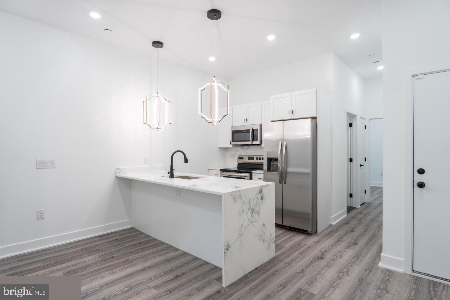 3861 Fairmount Avenue Philadelphia, PA 19104 - Photo 6 of 34