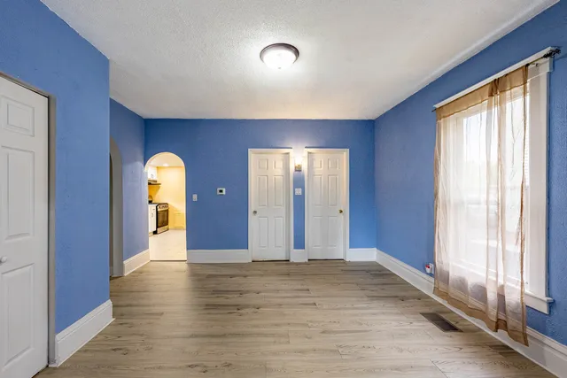 $199,995 | 2318 Gideon Avenue, Zion, IL 60099