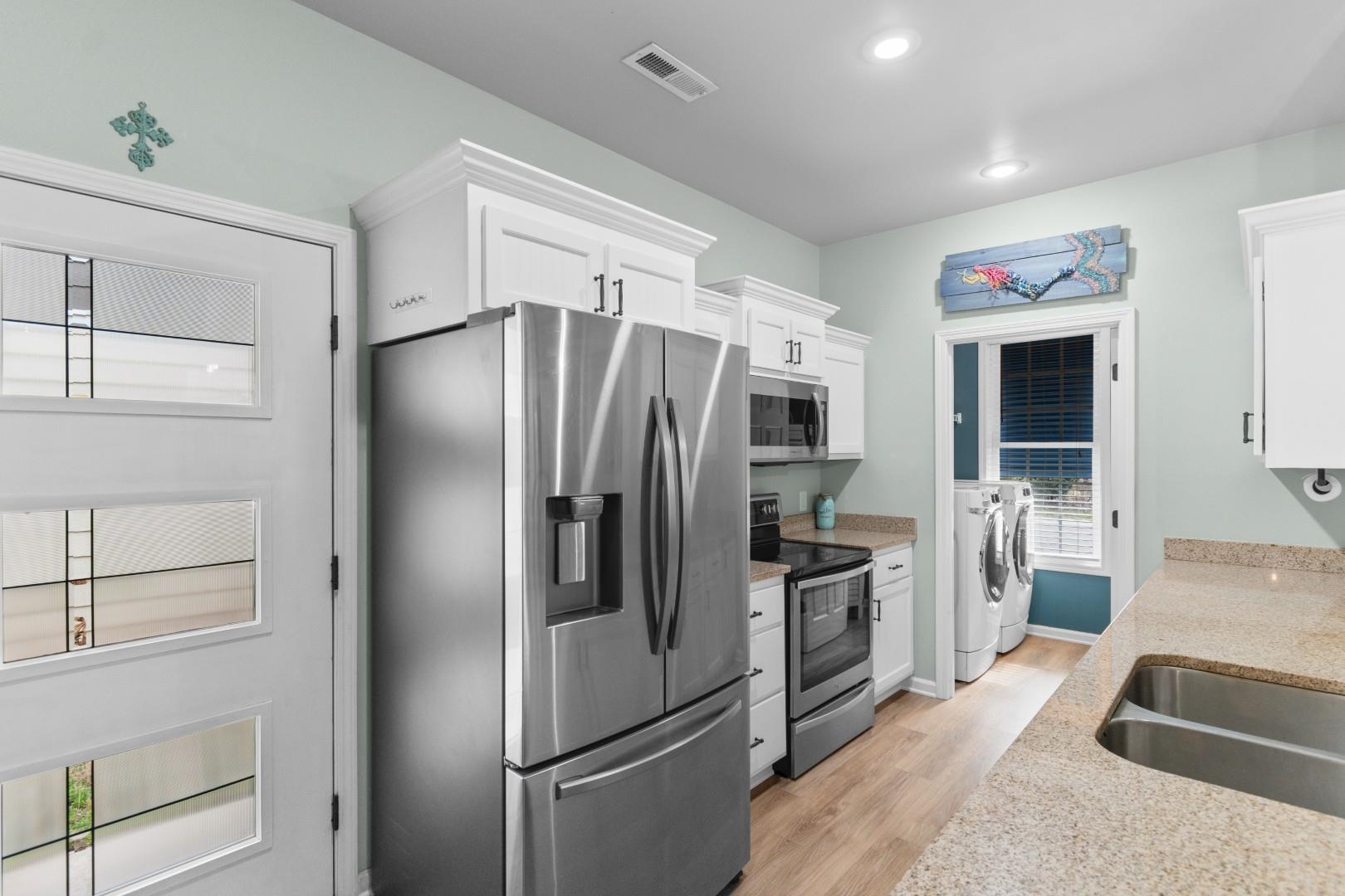 124 Weatherboard Court Pawleys Island, SC 29585 - Photo 4 of 36