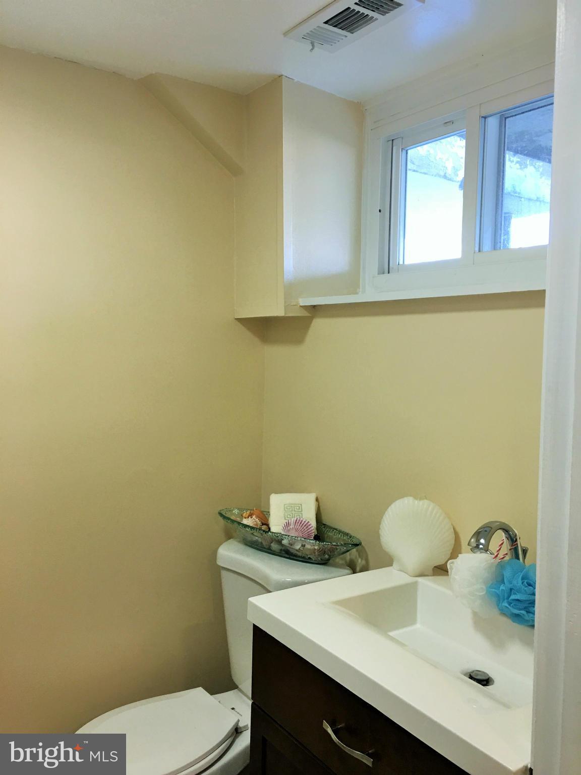 1624 Walterswood Road Baltimore, MD 21239 - Photo 24 of 28 Bath in Basement