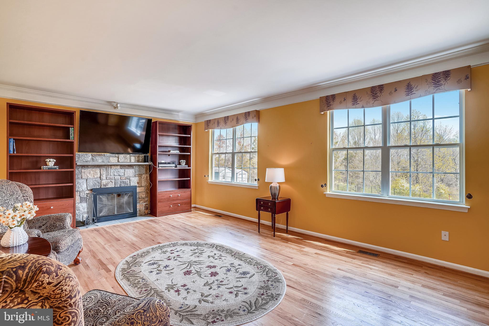 23907 Old Hundred Road Dickerson, MD 20842 - Photo 20 of 126 Family Room flooded with natural light