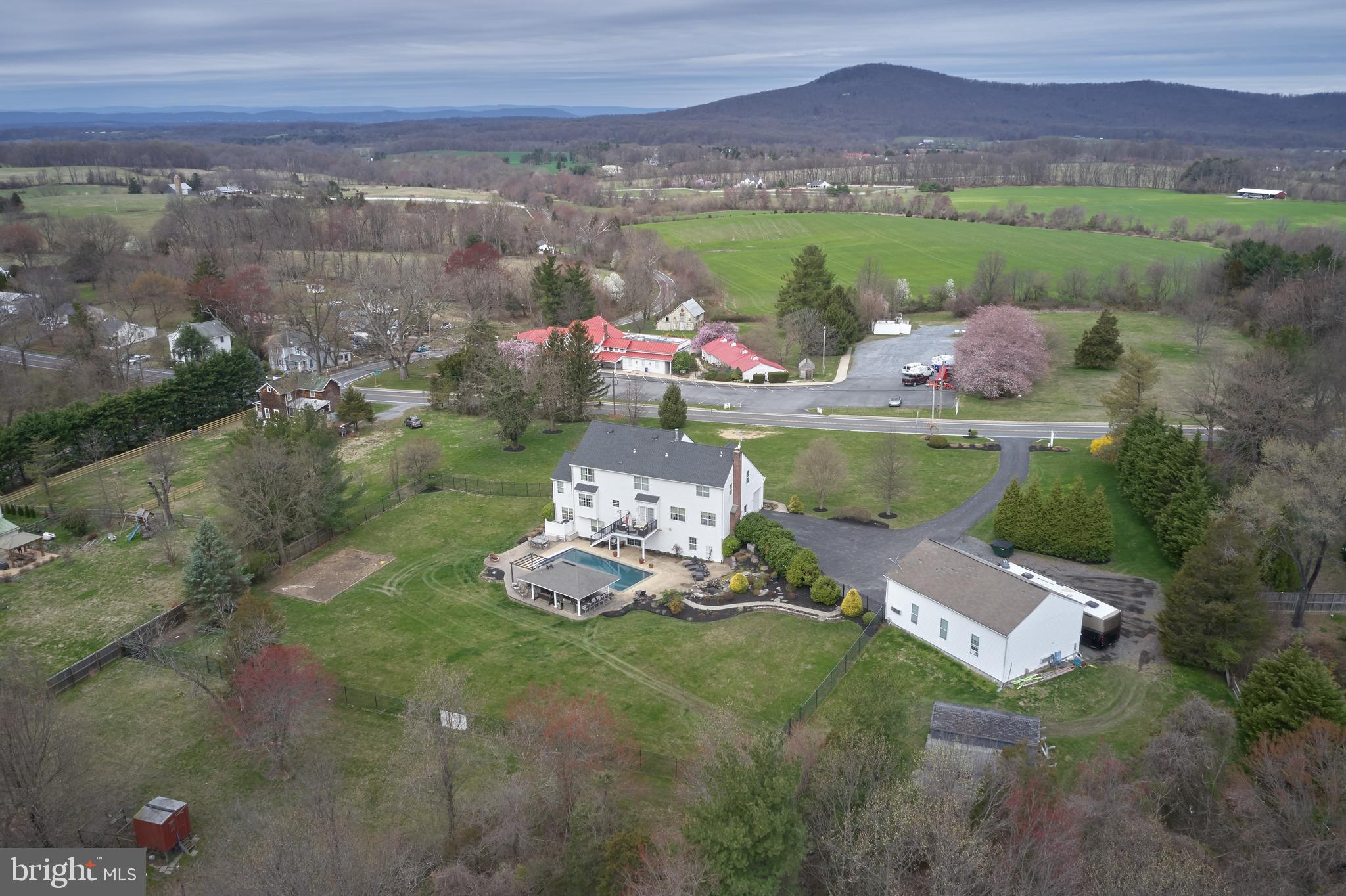 23907 Old Hundred Road Dickerson, MD 20842 - Photo 98 of 126 HUGE Separate Outbuilding! Studio/Office/Workshop!