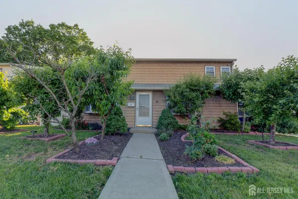 $499,999 | 73 Daniel Street, Carteret, NJ 07008