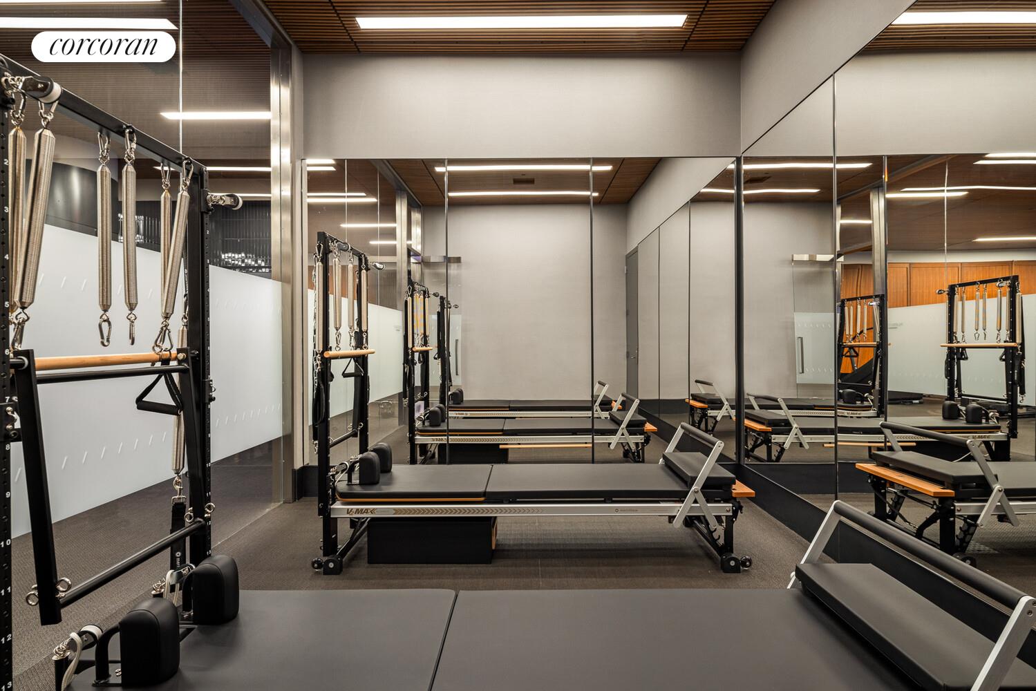 50 West 66th Street, Unit 43S Manhattan, NY 10023 - Photo 12 of 34 a view of lobby with elevator