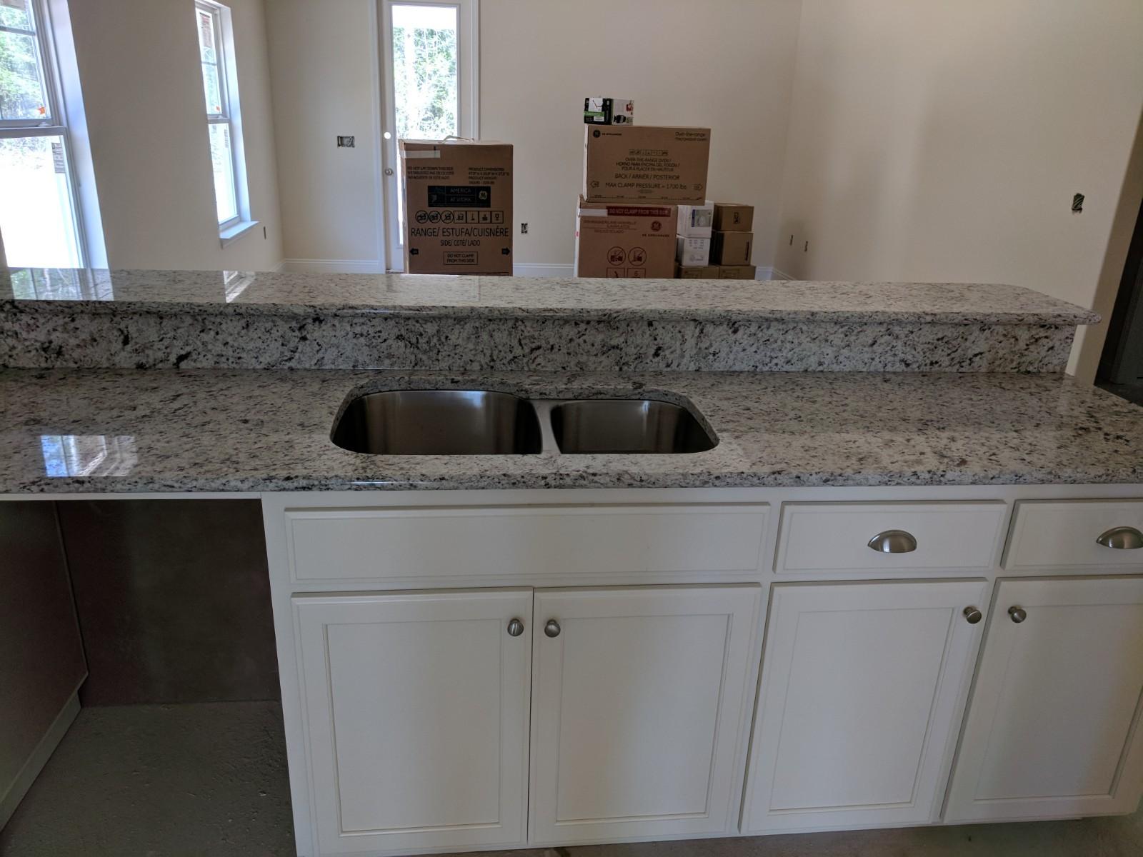 64 Brandywine Road Freeport, FL 32439 - Photo 6 of 10 Kitchen, facing Family Room