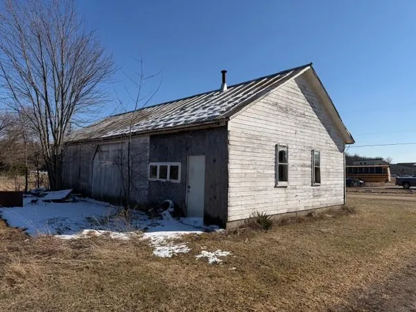 $164,000 | 8910 Kraft Avenue Southeast, Caledonia, MI 49316