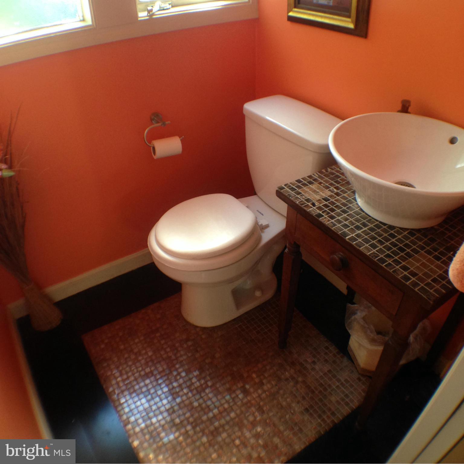 102 South Haven Road Annapolis, MD 21401 - Photo 17 of 23 Bath
