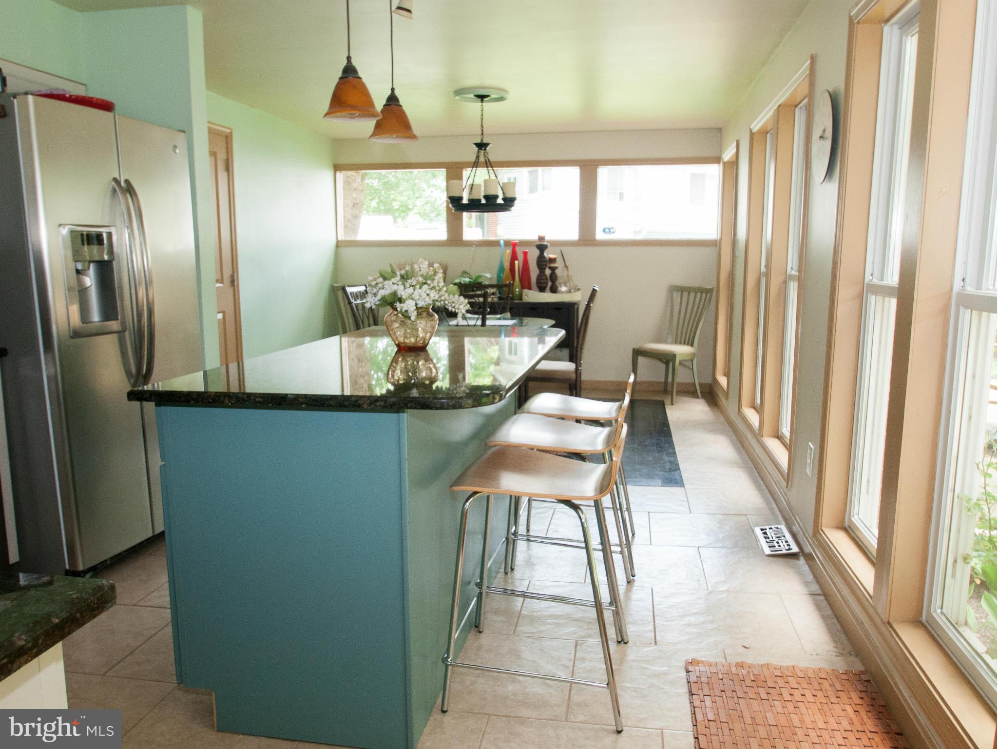 102 South Haven Road Annapolis, MD 21401 - Photo 6 of 23 Kitchen