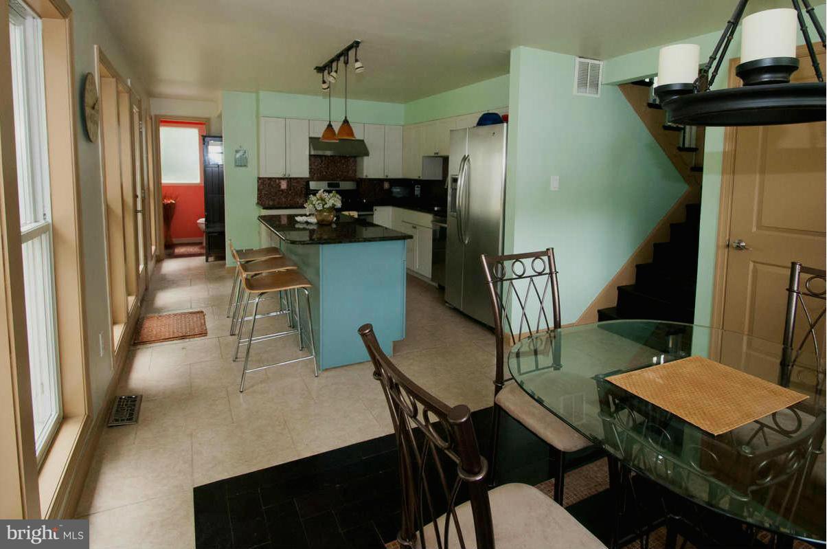 102 South Haven Road Annapolis, MD 21401 - Photo 7 of 23 Dining Room