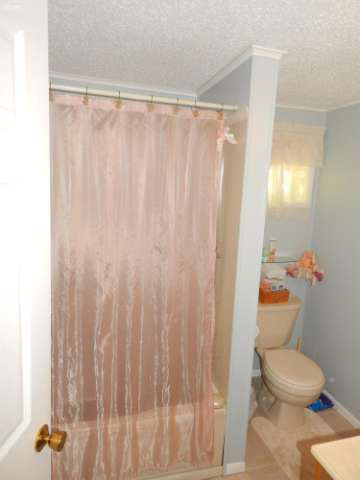 7393 Sharp Road Swartz Creek, MI 48473 - Photo 18 of 37 21203105-17.JPG