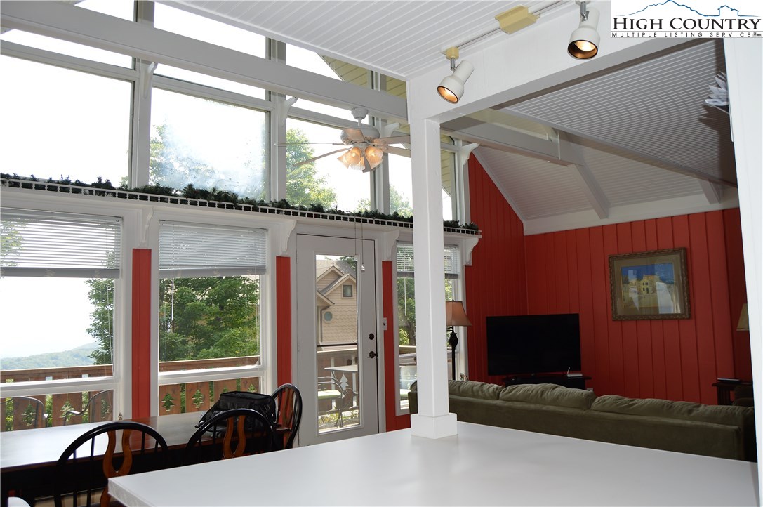 109 North Pinnacle Ridge Road, Unit 14 Beech Mountain, NC 28604 - Photo 4 of 19 Gallery Image 4