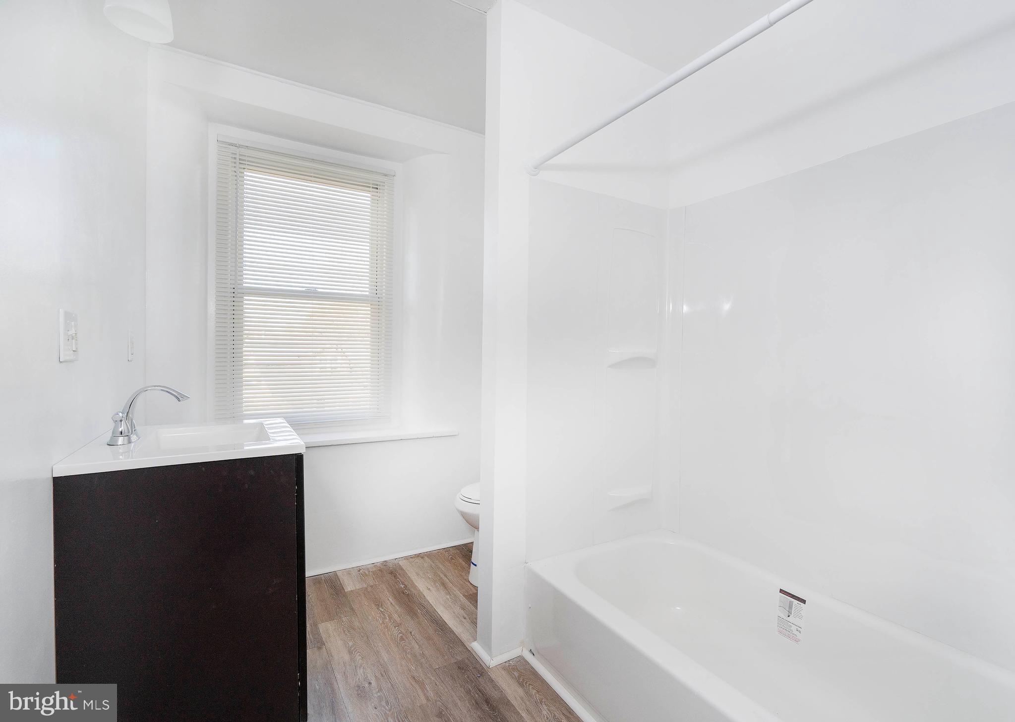 337 Ruth Avenue Aston, PA 19014 - Photo 21 of 31 Brand New 2nd Floor Full bath