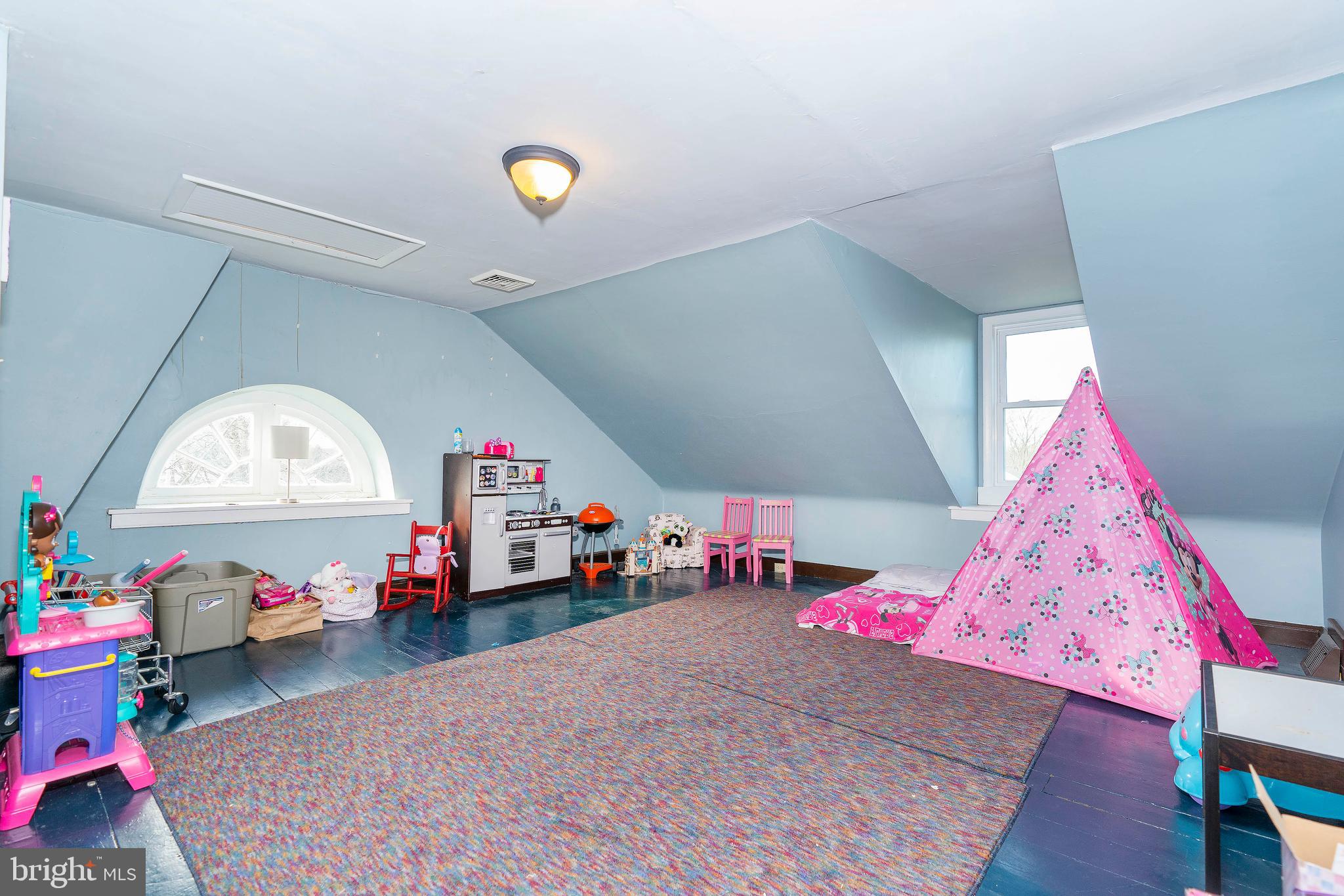 337 Ruth Avenue Aston, PA 19014 - Photo 25 of 31 3rd Floor with possible 2 additional bedrooms