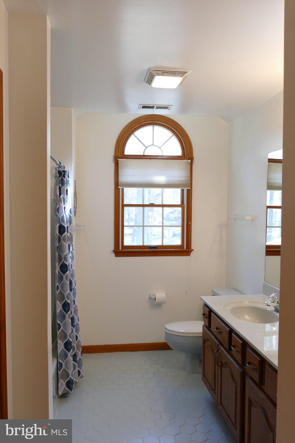 185 Windjammer Road Ocean Pines, MD 21811 - Photo 14 of 18 Bright and airy bathroom retreat.