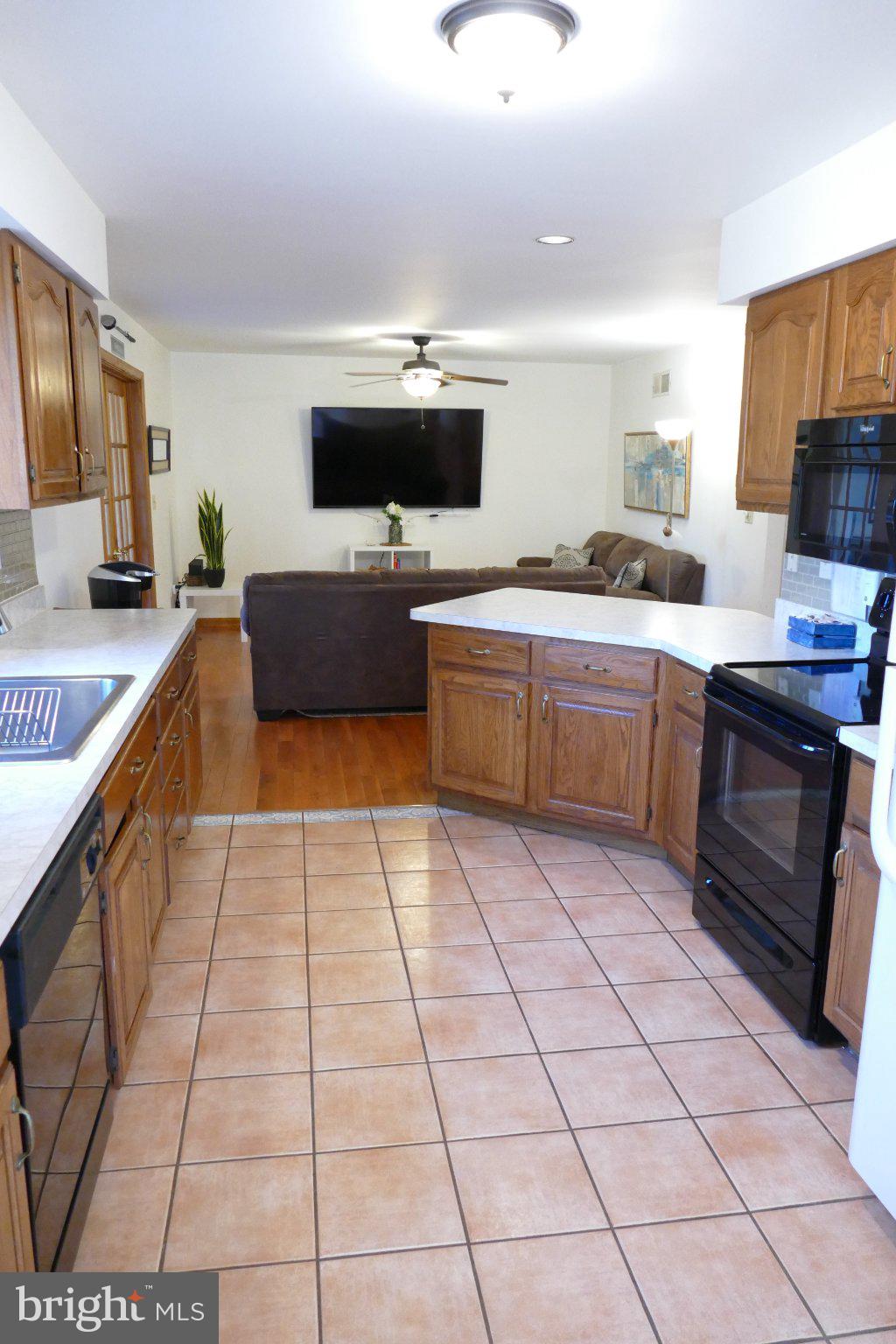185 Windjammer Road Ocean Pines, MD 21811 - Photo 6 of 18 Spacious kitchen with modern finishes.