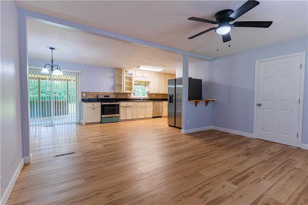 2888 Mockingbird Circle Duluth, GA 30096 - Photo 4 of 32