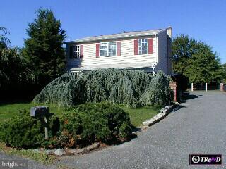 729 Windsor Place Wallingford, PA 19086 - Photo 1 of 6 Gallery Image 1