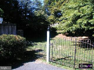 729 Windsor Place Wallingford, PA 19086 - Photo 3 of 6 Gallery Image 3
