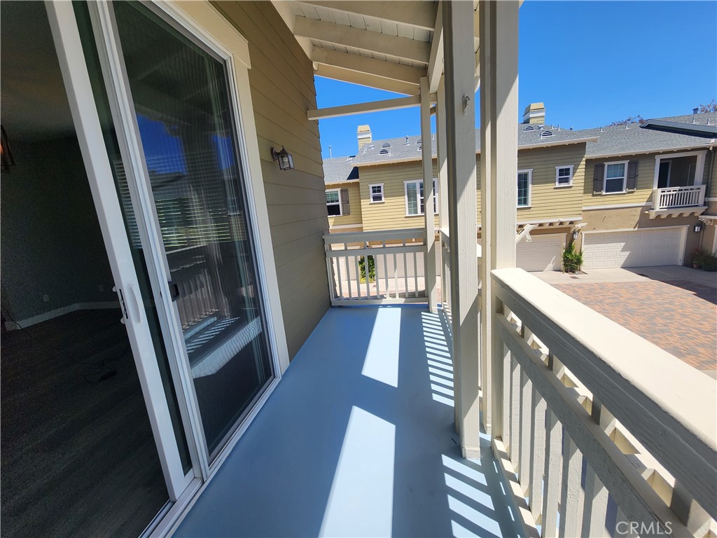 1 Arabis Way, Unit 59 Ladera Ranch, CA 92694 - Photo 12 of 32 a view of a kitchen from the hallway