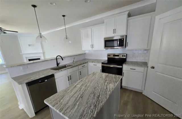 $299,900 | 36 Spruce Hollow Circle, Spring Lake, NC 28390