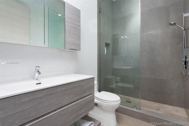 $5,350,000 | 364 Golden Beach Drive, Golden Beach, FL 33160