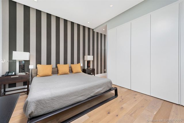 $5,350,000 | 364 Golden Beach Drive, Golden Beach, FL 33160