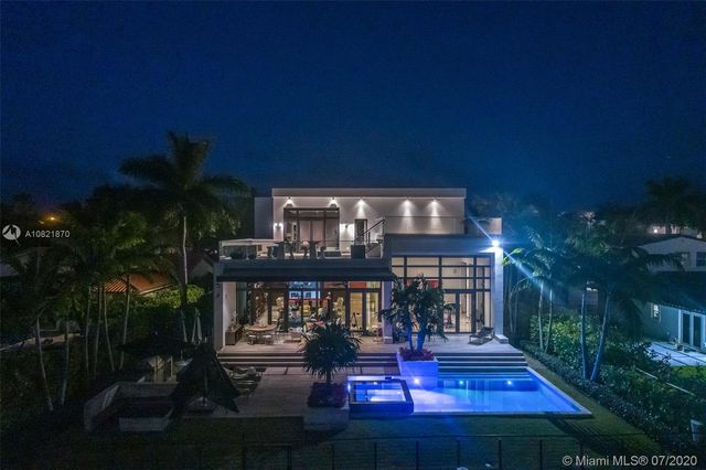 $5,350,000 | 364 Golden Beach Drive, Golden Beach, FL 33160