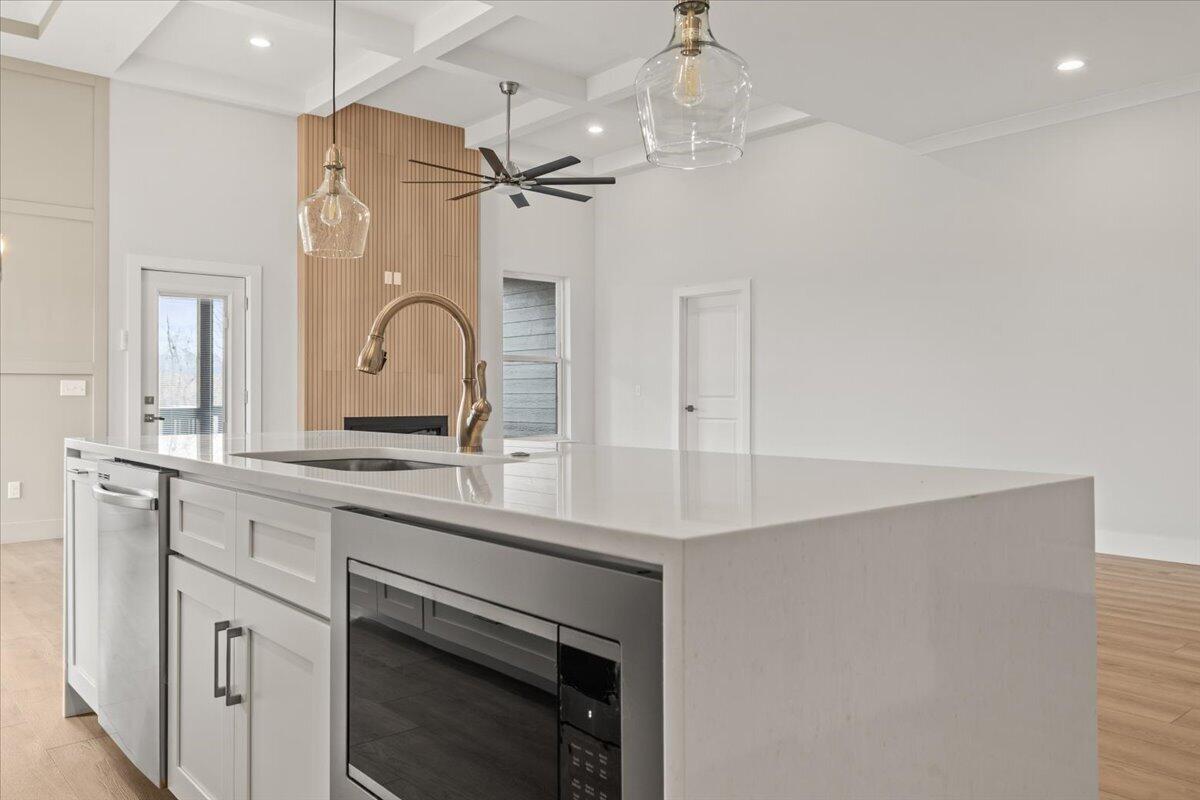 1740 Gray Road Chattanooga, TN 37421 - Photo 3 of 42 15-IMG_8835