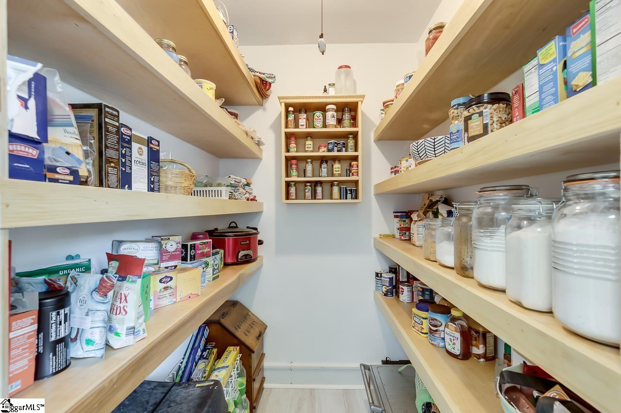 13 Perry Road Greenville, SC 29609 - Photo 17 of 35 Gallery Image 17