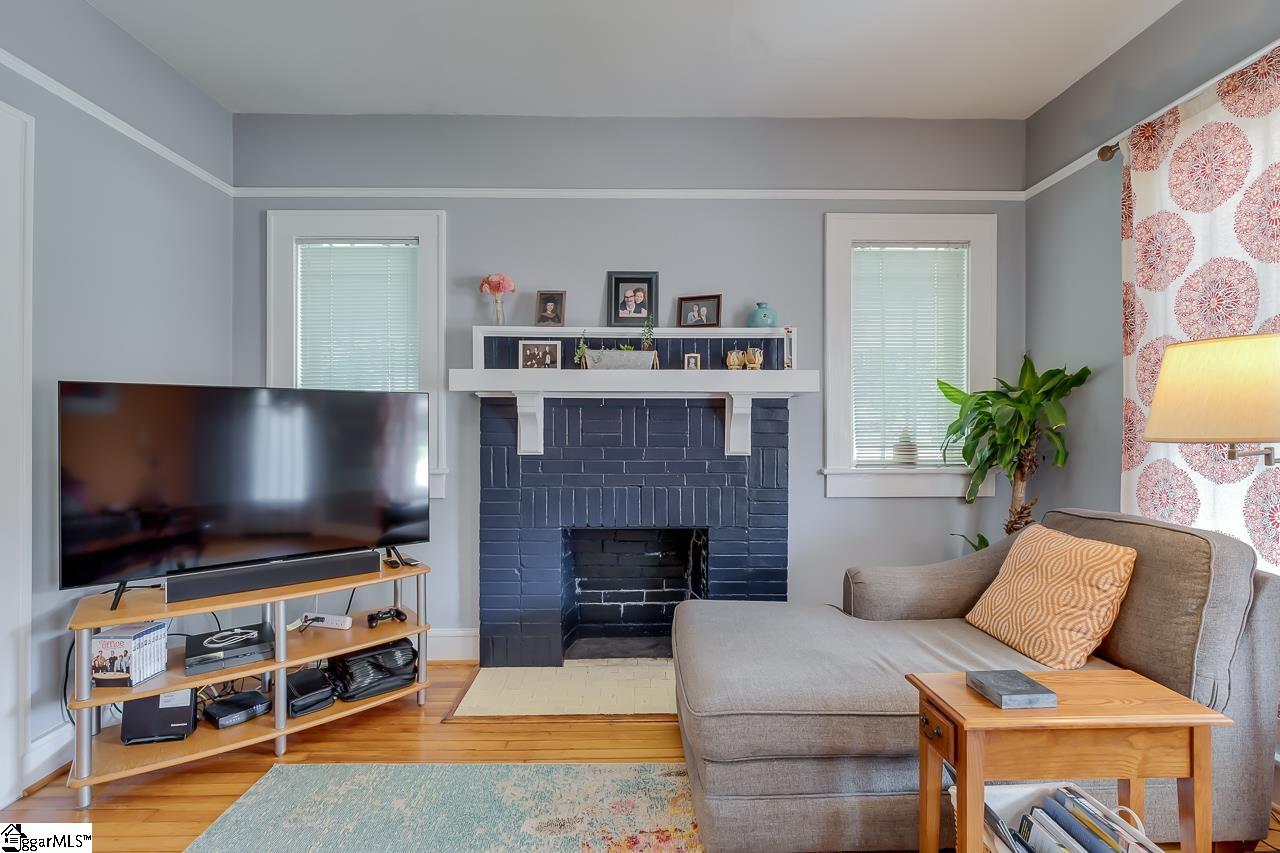 13 Perry Road Greenville, SC 29609 - Photo 5 of 35 Gallery Image 5