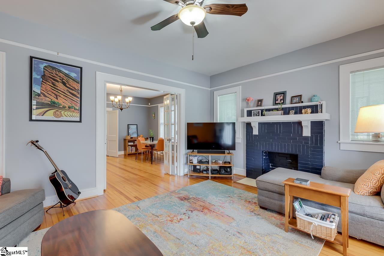 13 Perry Road Greenville, SC 29609 - Photo 6 of 35 Gallery Image 6