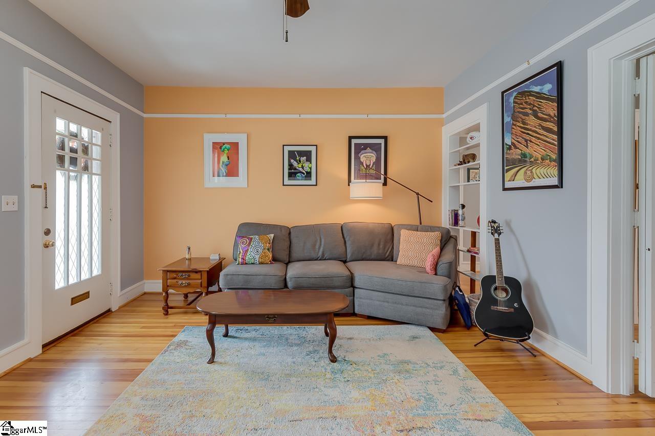 13 Perry Road Greenville, SC 29609 - Photo 7 of 35 Gallery Image 7