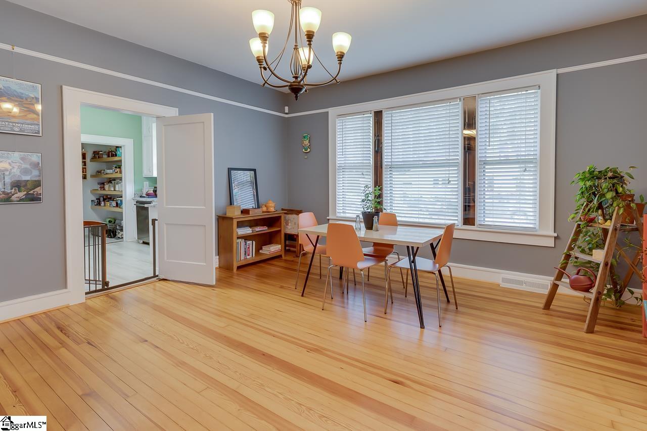 13 Perry Road Greenville, SC 29609 - Photo 10 of 35 Gallery Image 10