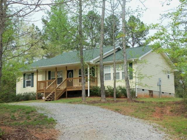2170 Griffeth Road Hull, GA 30646 - Photo 1 of 1 a front view of a house with garden