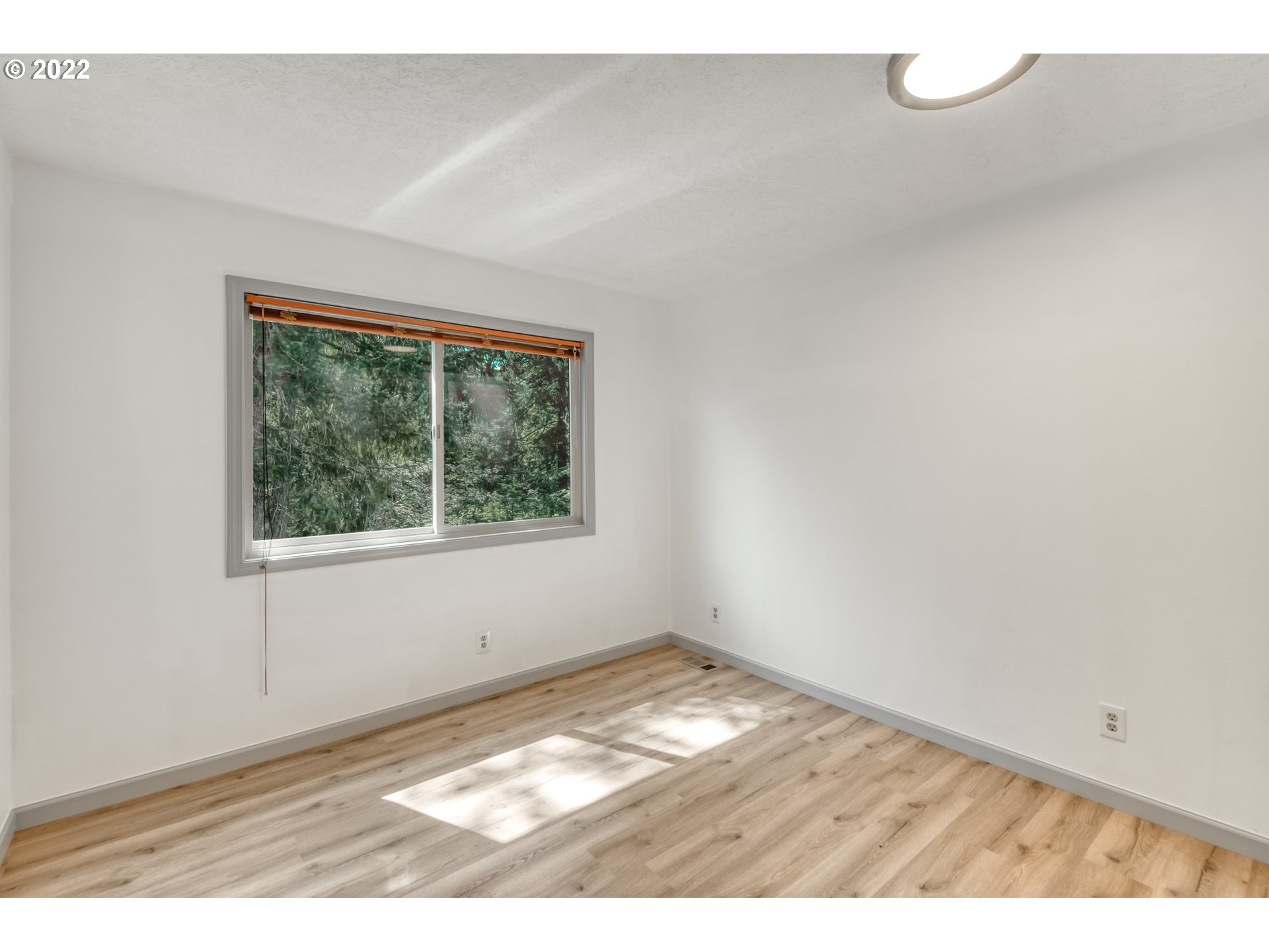 4435 Southeast Regner Road Gresham, OR 97080 - Photo 25 of 32 a view of empty room with window