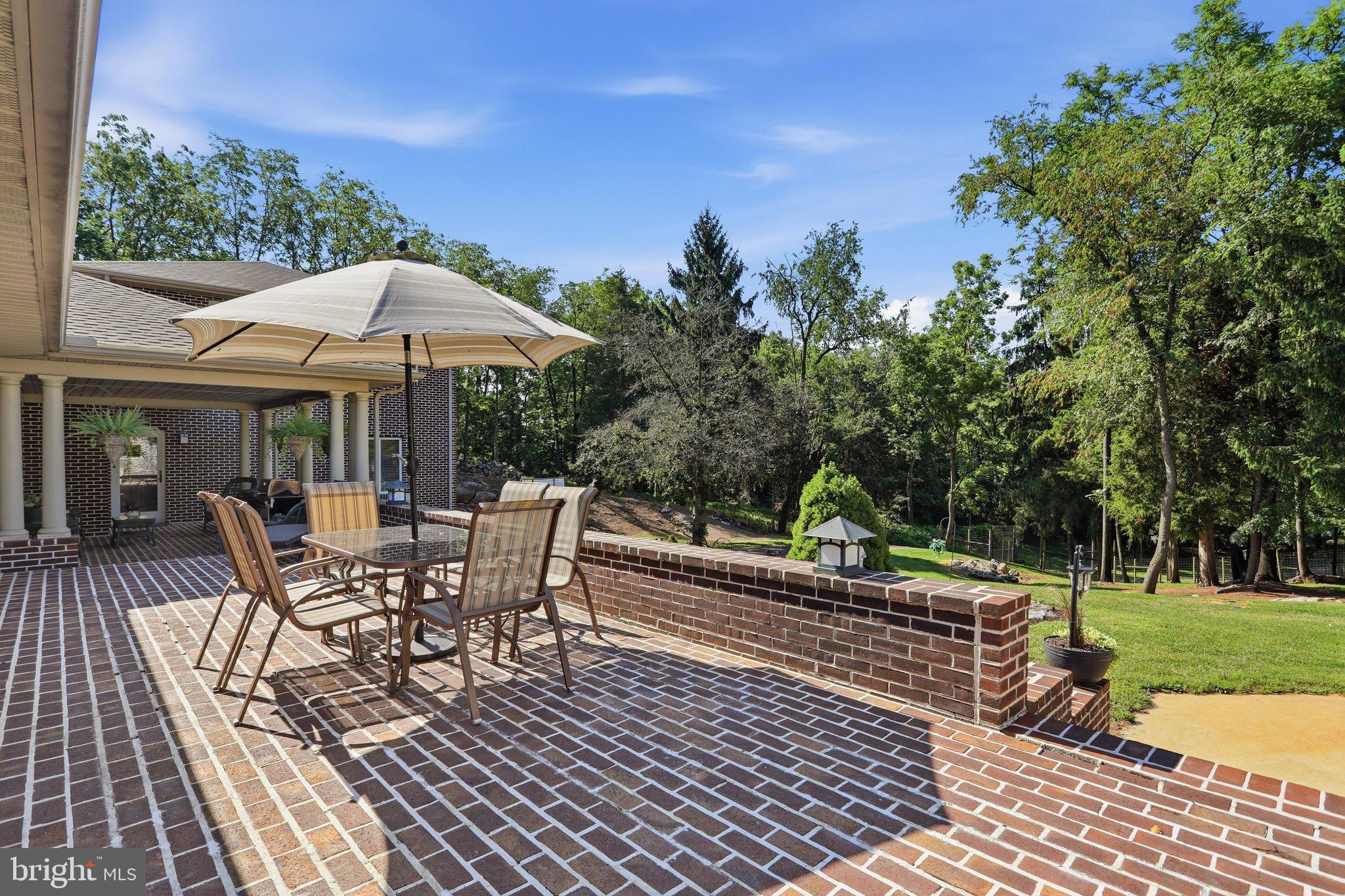 686 Bowman Road Chambersburg, PA 17202 - Photo 27 of 107 Patio