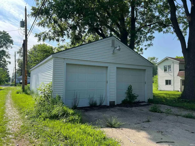 $69,900 | 2107 North C Street, Elwood, IN 46036