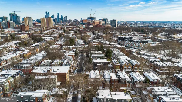 $449,000 | 426 South 44th Street, Unit 1, Philadelphia, PA 19104